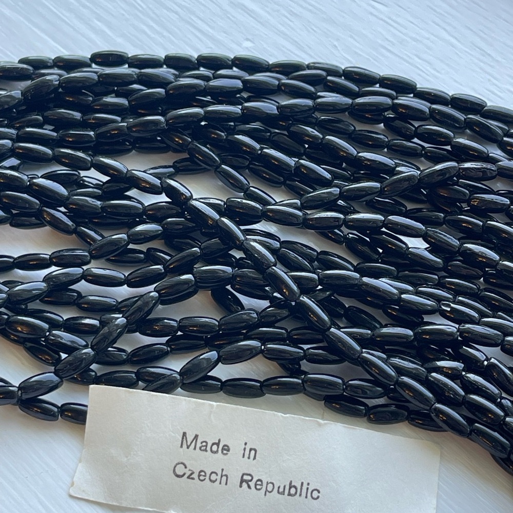Vintage Czech glass beads! Shiny black color - Picture 2 of 2